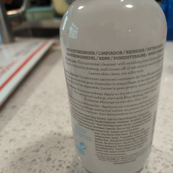 NWT BLISS Spa Makeup Melt Cleanser - Picture 6 of 6